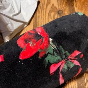 Victoria’s Secret  Sherpa Blanket